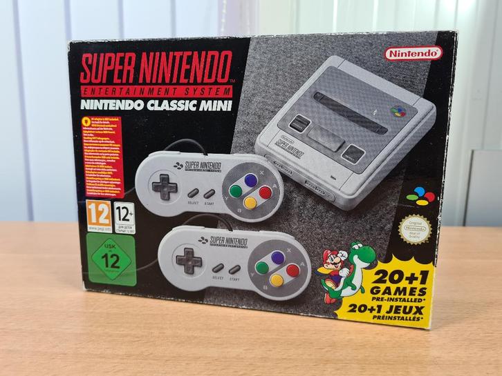Super Nintendo SNES / NES Mini Classic Console Boxed, Spelcomputers en Games, Spelcomputers | Nintendo Super NES, Zo goed als nieuw