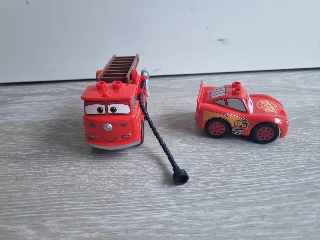 Lego duplo cars auto en cars brandweerauto, Kinderen en Baby's, Speelgoed | Duplo en Lego, Ophalen of Verzenden, Zo goed als nieuw