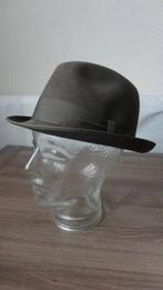 Hoed Taupe 56, Ophalen of Verzenden, Gedragen