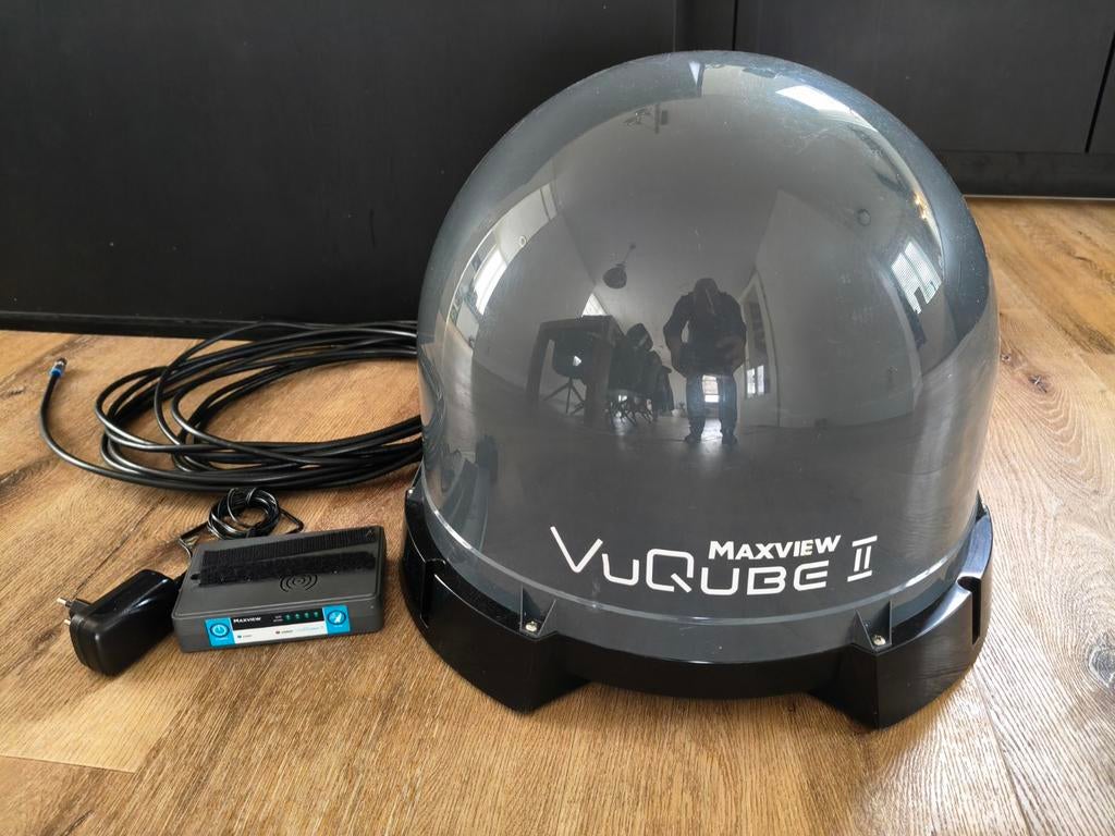 Maxview VuQube 2 volautomatische schotelantenne, Audio, Tv en Foto, Schotelantennes, Ophalen, Zo goed als nieuw, (Schotel)antenne