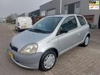 Toyota Yaris 1.0-16V VVT-i Terra 3 deurs, Stof, Gebruikt, 4 cilinders, 400 kg