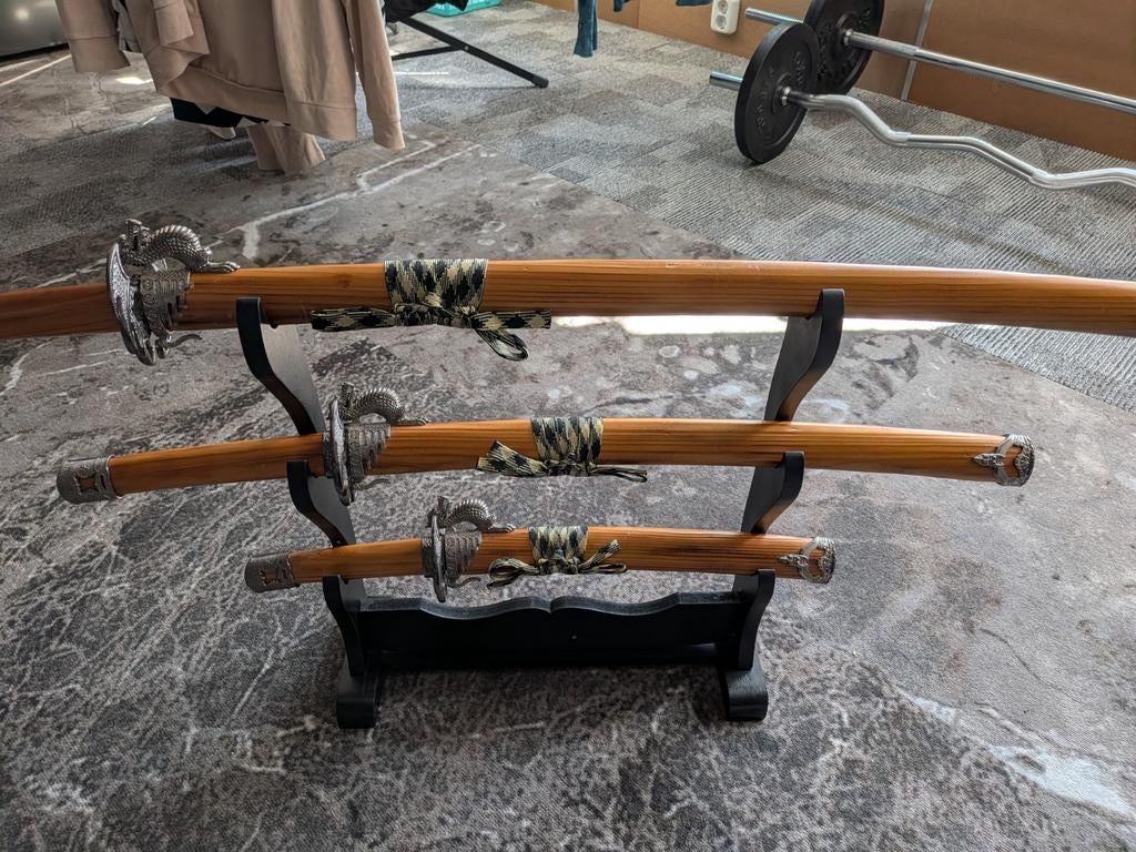 Mooie set van 3 replica Samurai zwaarden, Ophalen