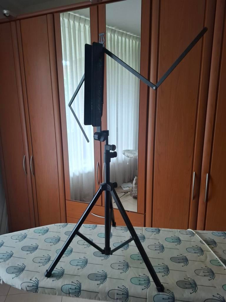 Muziekstandaard, Ophalen, Hout