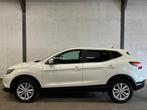 Nissan Qashqai 1.2 Connect Edition Pano|Camera|Navi|Cruise|D, Voorwielaandrijving, Stof, Gebruikt, 4 cilinders
