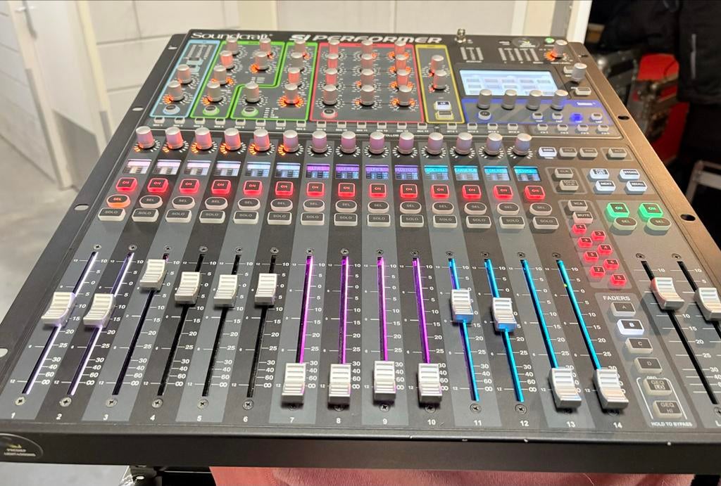 Soundcraft Si Performer met stagebox, Ophalen of Verzenden, Gebruikt, 20 kanalen of meer, Microfooningang