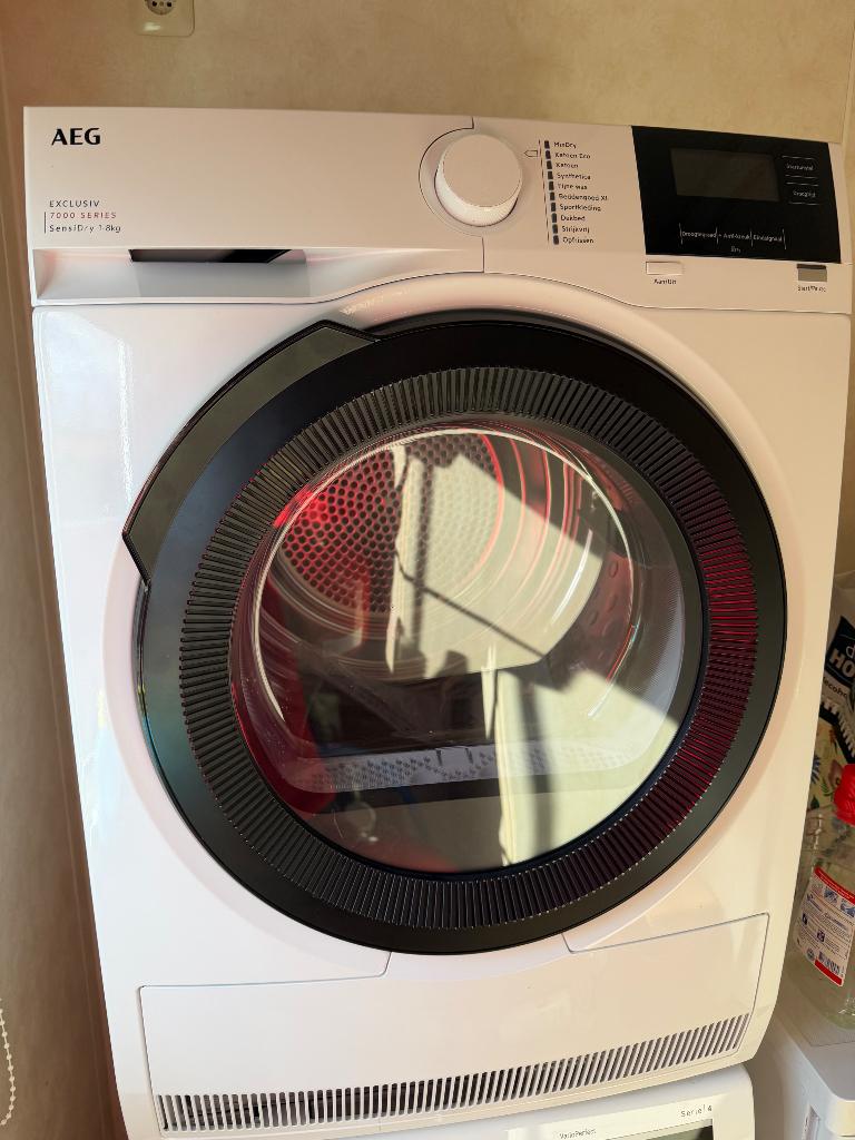 Droogtrommel AEG, Witgoed en Apparatuur, Wasdrogers, Ophalen, 6 tot 8 kg, Minder dan 85 cm, Nieuw