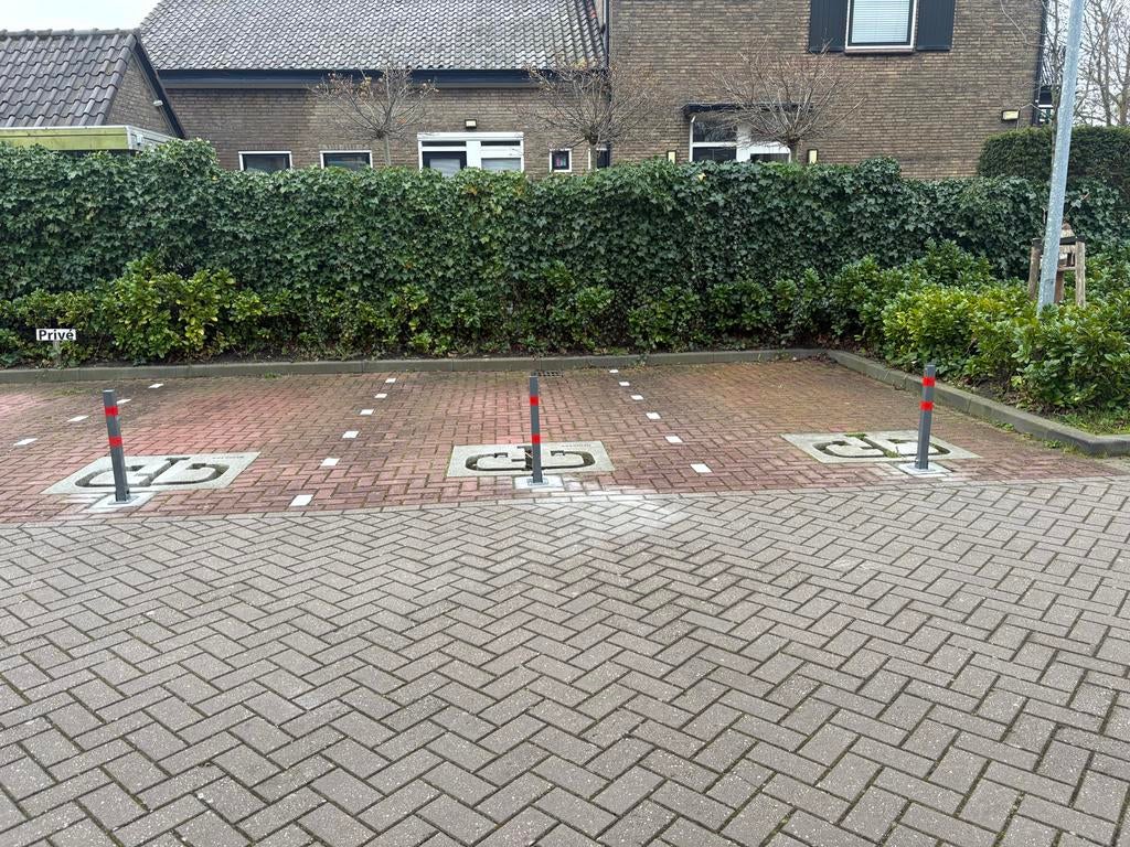 Parkeerplaatsen te huur poeldijk omgeving den haag, Zuid-Holland