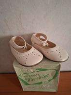 Antieke baby schoentjes maat 18 +orginele doos jaren 64-65, Speek's Hippetrips, Meisje, Ophalen of Verzenden, Gebruikt