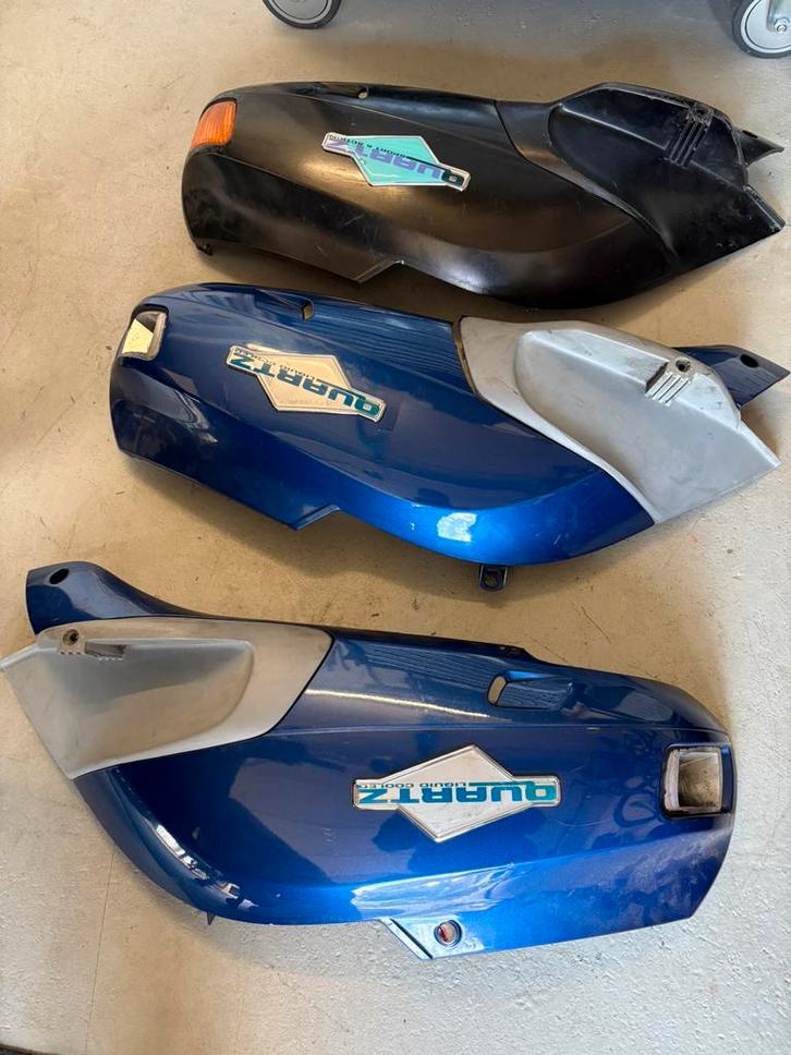 Piaggio Quartz / SKR kappen Origineel, Fietsen en Brommers, Brommeronderdelen | Scooters, Gebruikt, Piaggio, Kap, Ophalen of Verzenden