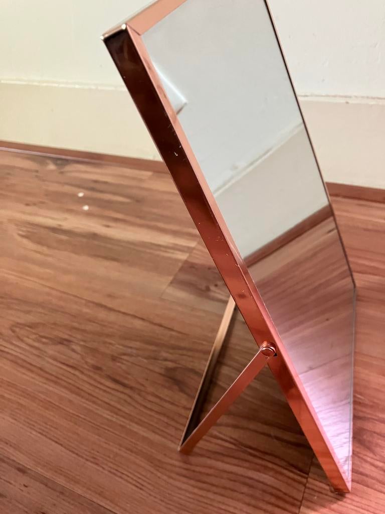 Rosé gouden spiegel met standaard, Huis en Inrichting, Woonaccessoires | Spiegels, Ophalen, Minder dan 50 cm, Zo goed als nieuw