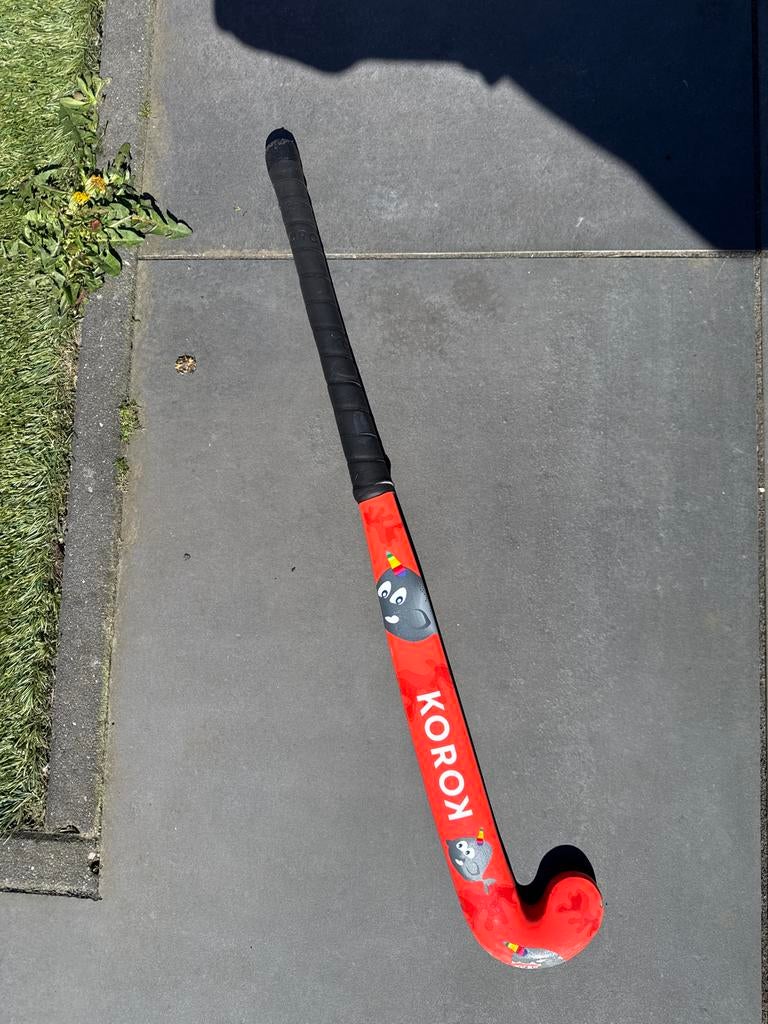 Korok Hockeystick - Rood/Blauw met leuke print, Ophalen of Verzenden, Gebruikt, Stick
