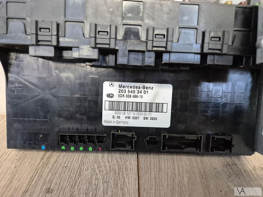 Zekeringkast achter Mercedes C klasse W203 / CLK W209 €40, Auto-onderdelen, Gebruikt, -, Ophalen of Verzenden, -