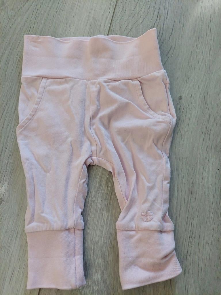 Roze broekje van Noppies, maat 50, Kinderen en Baby's, Babykleding | Maat 50, Broekje, Zo goed als nieuw, Noppies, Verzenden