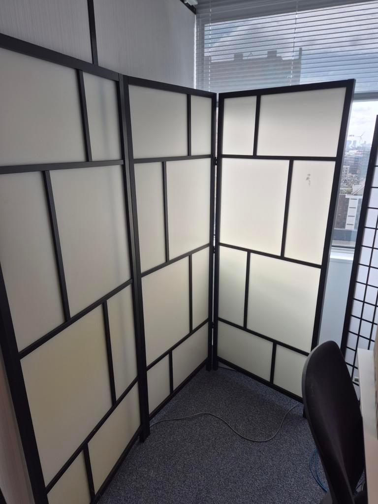 2 kamerschermen, ikea Risör zwart met wit, Ophalen