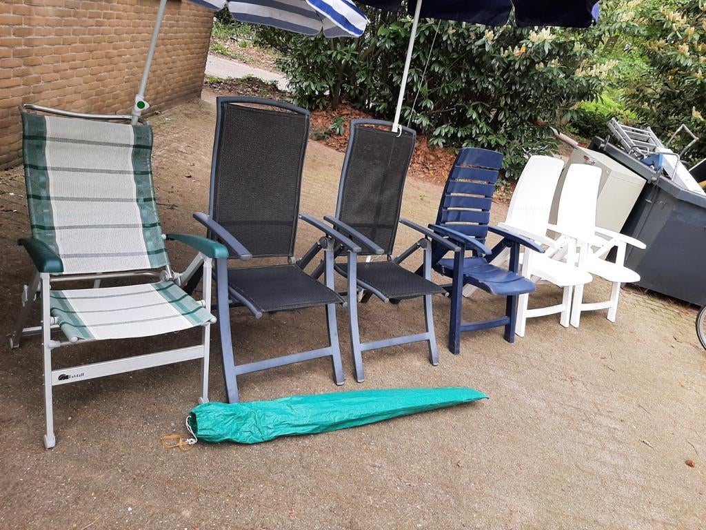 Diverse verstelbare tuinstoelen, Ophalen