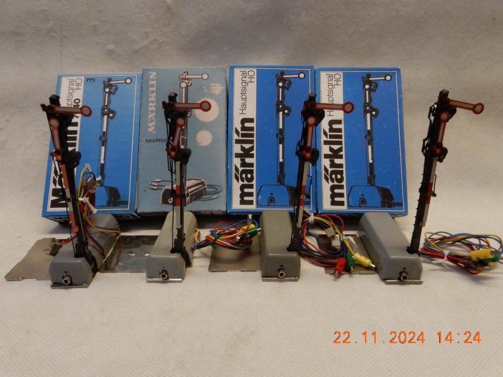 4 stuks Märklin seinen 7040, Hobby en Vrije tijd, Modeltreinen | H0, Wisselstroom, Gebruikt, Overige typen, Ophalen of Verzenden