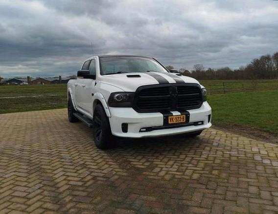 Dodge RAM 1500 V8 5.7 Hemi 2014, Auto's, Bestelauto's, Particulier, 4x4, ABS, Achteruitrijcamera, Airbags, Airconditioning, Alarm