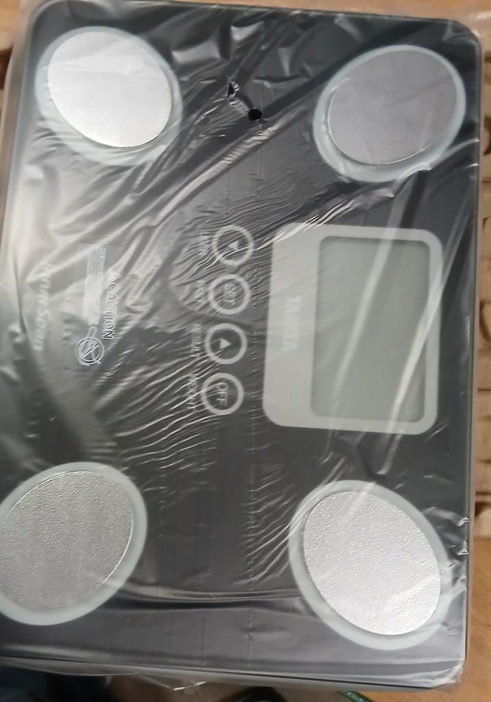 TANITA WEEGSCHAAL BC-731, Witgoed en Apparatuur, Weegschalen, Nieuw, Personenweegschaal, 100 kg of meer, Ophalen of Verzenden