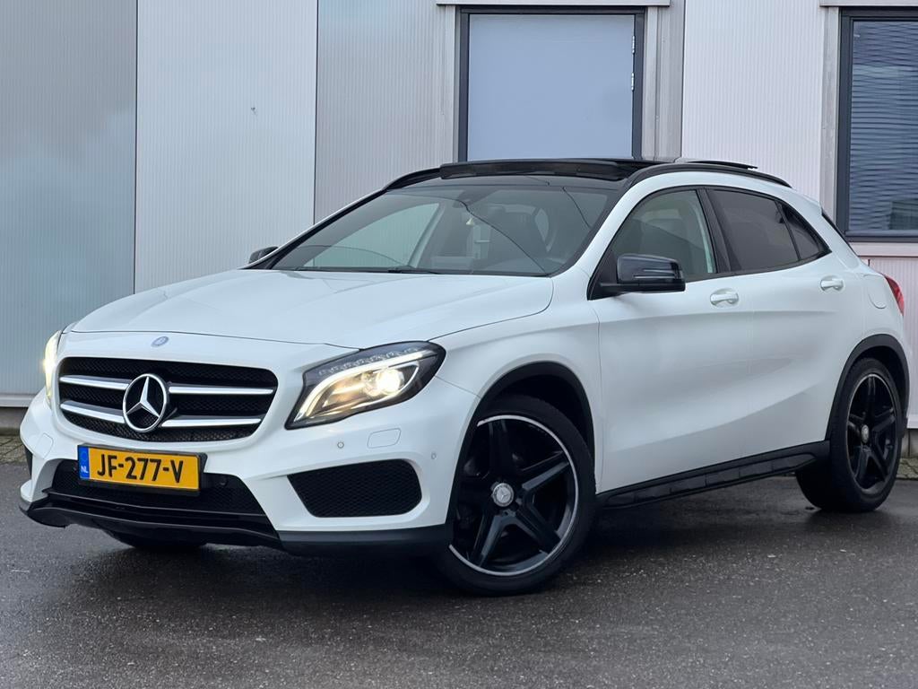 Mercedes-Benz GLA 180 AMG Aut Edition Navi Xenon Pano NAP!, Auto's, Mercedes-Benz, 4 cilinders, 715 kg, Wit, 1335 kg