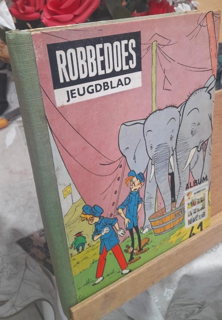 Robbedoes verzamelalbum nr 41 uit 1952, Gelezen, Eén stripboek, Ophalen of Verzenden, Franquin
