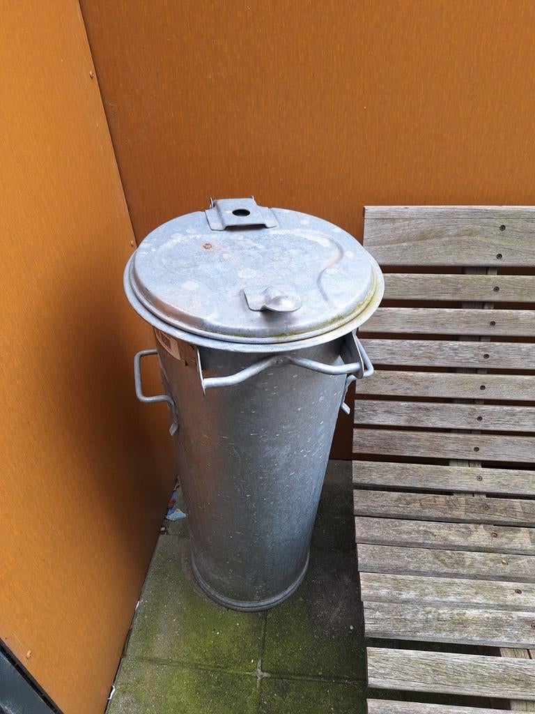 Zinken vuilnisbak, Huis en Inrichting, Ophalen of Verzenden