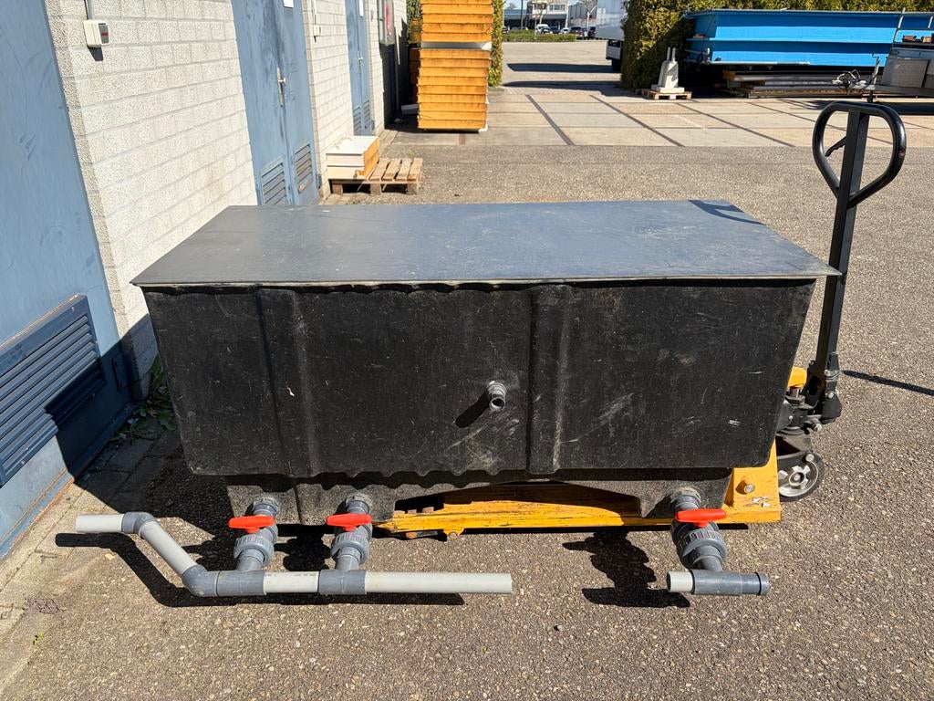 Groot 3 kamer filter voor koi vijver, Ophalen, Gebruikt