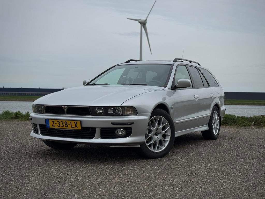 Mitsubishi Galant 2.5 V6 Elegance | Nardi Torino | Panorama, Euro 5, Zwart, 2498 cc, Leder