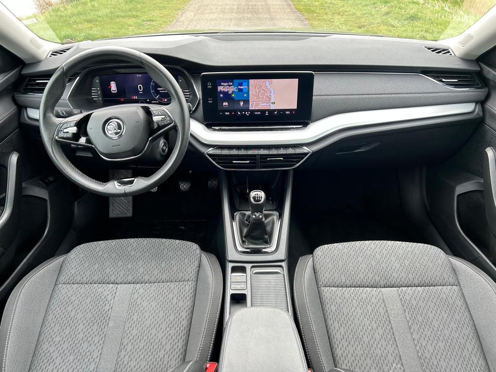 Skoda Octavia Combi 1.0 TSI Business Edition Plus Elec. Trek, Voorwielaandrijving, Gebruikt, Euro 6, Origineel Nederlands