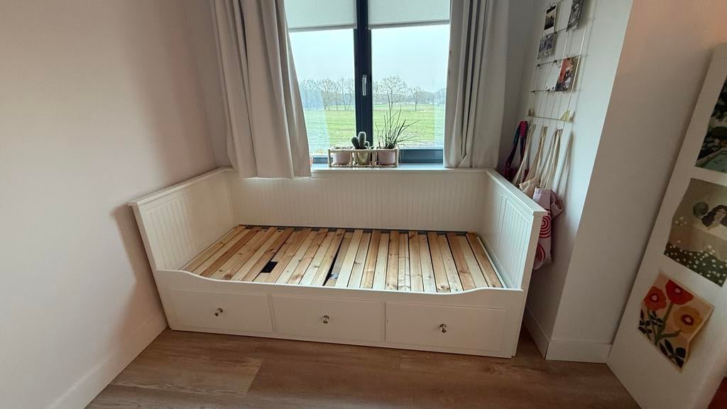 IKEA Hemnes bedbank uitschuifbaar 80x200 cm, Huis en Inrichting, Slaapkamer | Bedden, Ophalen, Wit, Tweepersoons, 80 cm
