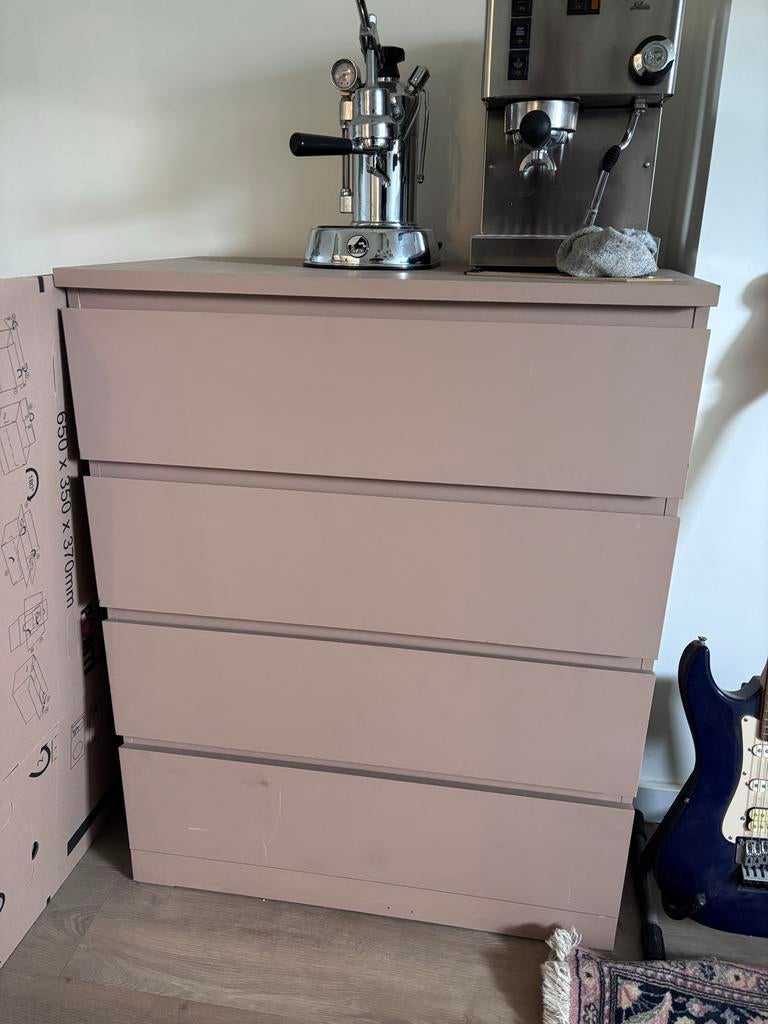 Gratis IKEA Ladekast - Geschilderd, Huis en Inrichting, Ophalen, Gebruikt, 100 tot 150 cm, 50 tot 100 cm