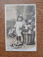 Oude Ansichtkaart: Meisje met Bloemenmand - 'Bonne Fête', Ophalen of Verzenden, Voor 1920, Gelopen