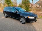 Volvo V70 1.6 T4 Limited Edition aut, Auto's, Gebruikt, Zwart, 4 cilinders, Zwart