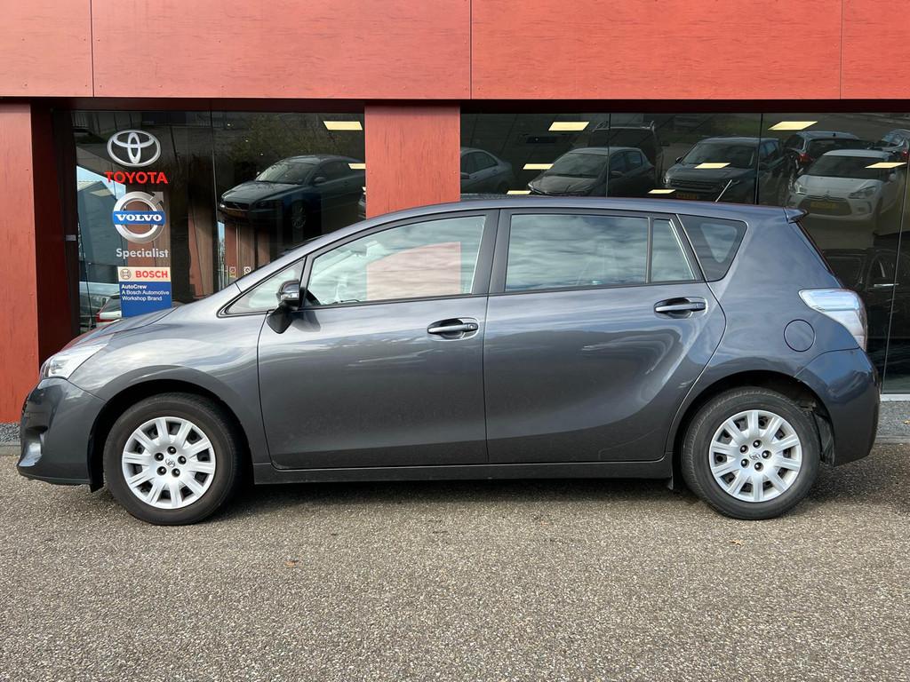 Toyota Verso 1.6 VVT-i Comfort | Trekhaak | Park. Sensoren |, Auto's, Voorwielaandrijving, Gebruikt, Zwart, 4 cilinders