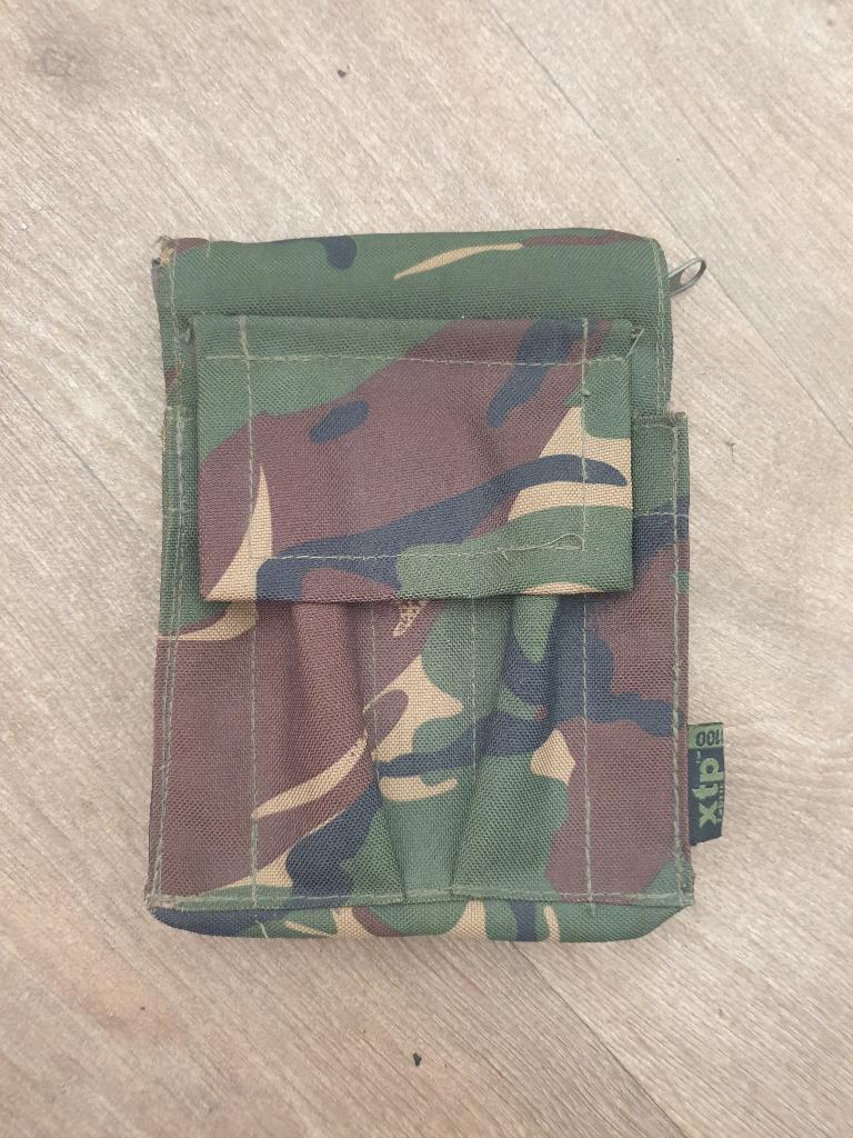 Camouflage Map Houder Tasje IK Instructiekaarten DPM Airsoft, Verzamelen, Militaria | Algemeen, Ophalen of Verzenden, Landmacht