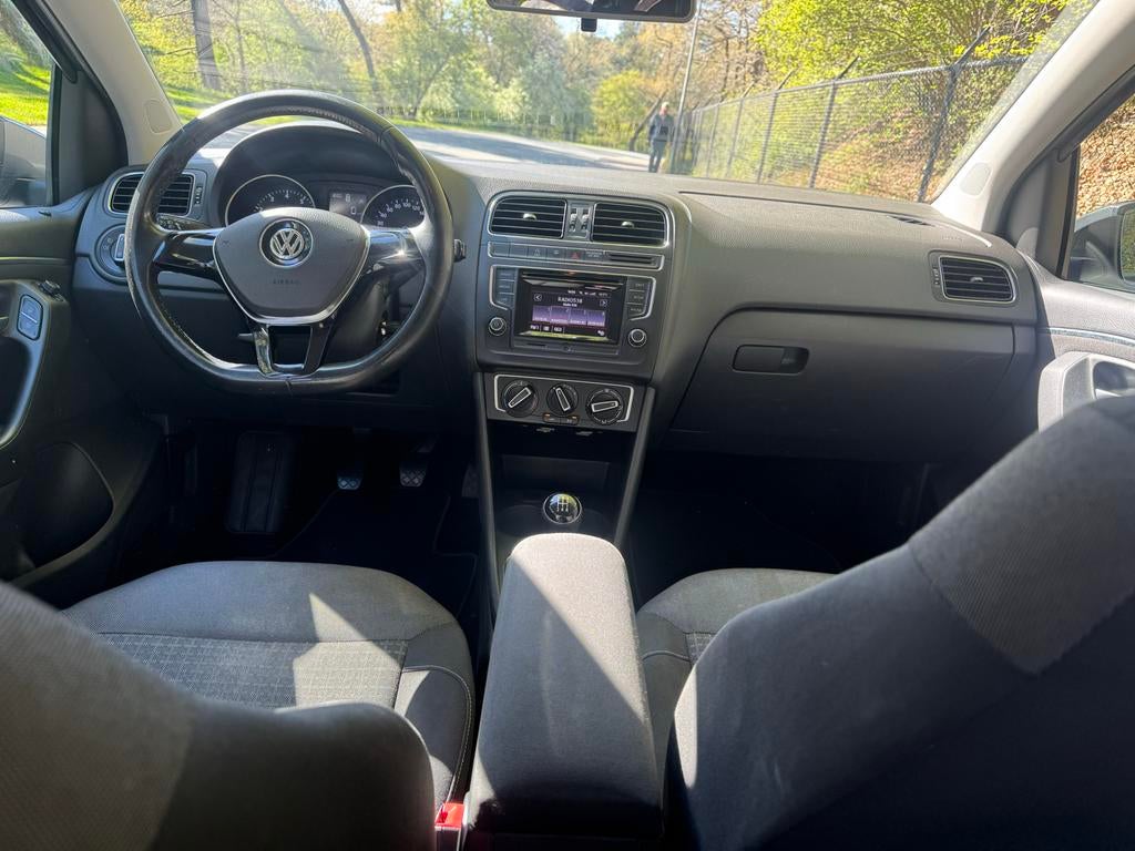 Volkswagen Polo 1.0 TSI 55KW 2014 Grijs, Auto's, Volkswagen, Stof, Electronic Stability Program (ESP), Origineel Nederlands, Handgeschakeld