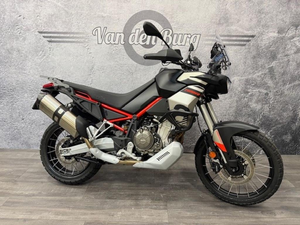 APRILIA TUAREG 660 (NIEUWSTAAT), Motoren, Motoren | Aprilia, 2 cilinders, Motorrijbewijs A, Bedrijf, Onbekend