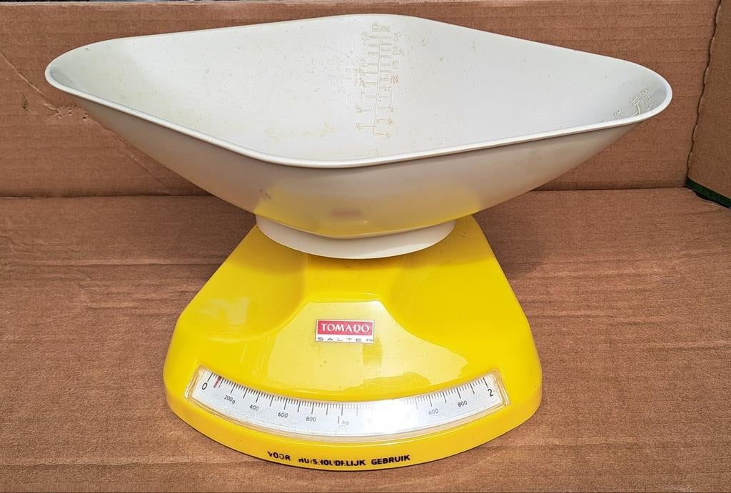 Tomado Salter Keukenweegschaal - Geel, Analoog, Ophalen of Verzenden