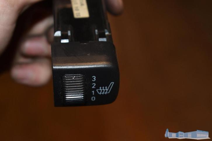 Schakelaar stoelverwarming Saab 9-5 '98-'05, Auto-onderdelen, Dashboard en Schakelaars, Gebruikt, Ophalen of Verzenden