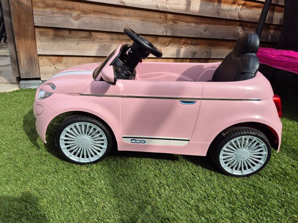 Ecotoys elektrische Fiat 500 roze, Kinderen en Baby's, Speelgoed | Buiten | Accuvoertuigen, Zo goed als nieuw, Ophalen