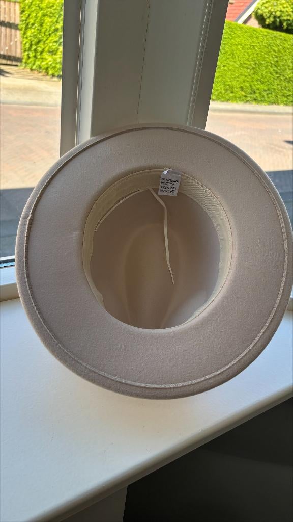 Hoed Creme, Kleding | Dames, Hoeden en Petten, Ophalen of Verzenden, Nieuw, One size fits all