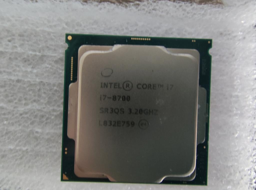 i7 8700, Computers en Software, Processors, 6-core, LGA 1151, Gebruikt, Ophalen of Verzenden