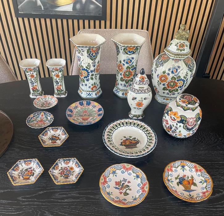 Aangeboden grote collectie Makkum aardewerk, Antiek en Kunst, Antiek | Keramiek en Aardewerk, Ophalen of Verzenden