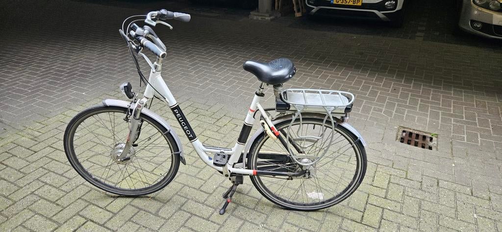 2x Defecte Peugeot Elektrische fietsen - Accu's defect, Fietsen en Brommers, Elektrische fietsen, Ophalen of Verzenden