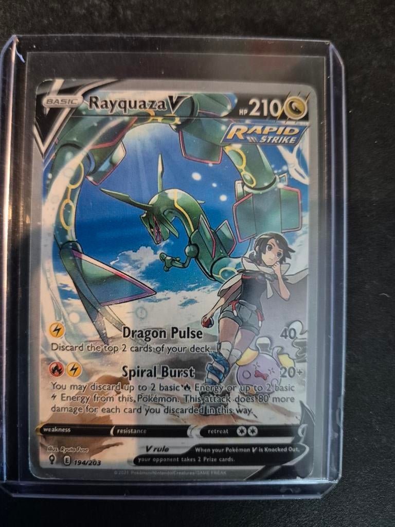 Pokémon kaart Rayquaza V 194/203, Ophalen of Verzenden