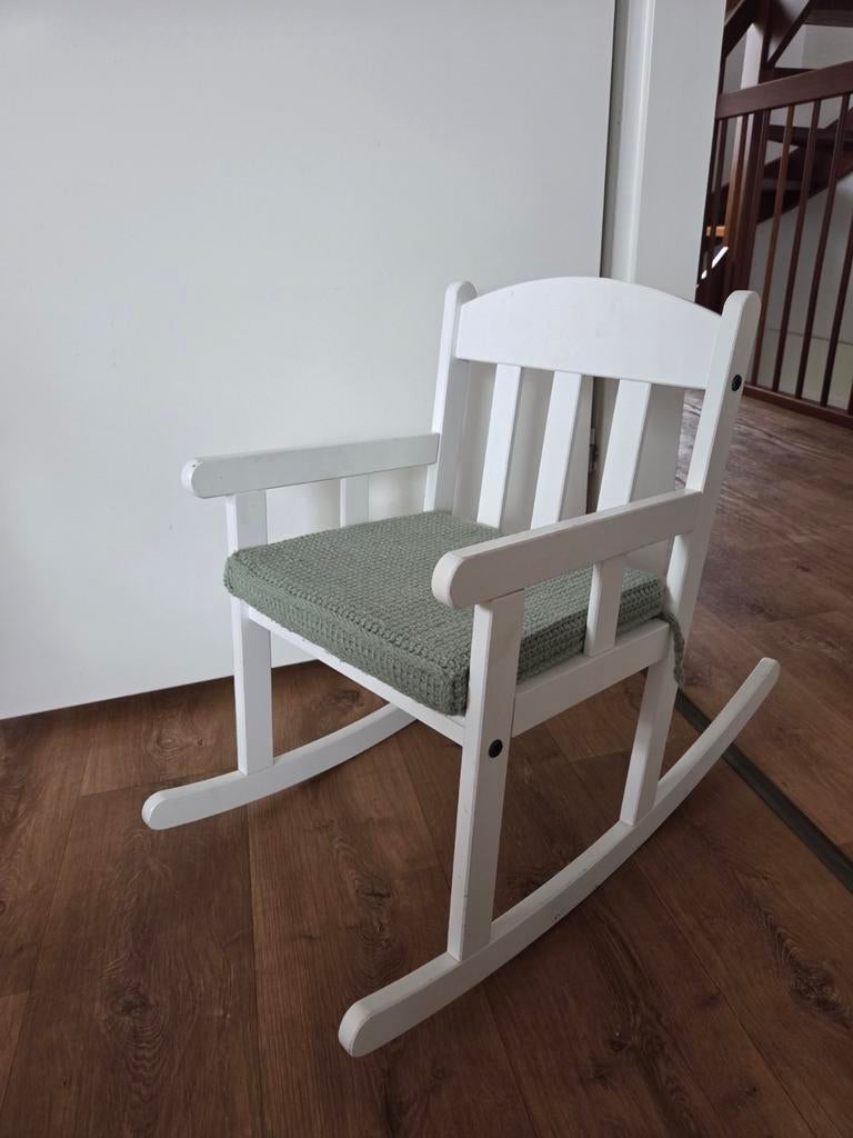 Kinder schommelstoel, Kinderen en Baby's, Kinderkamer | Tafels en Stoelen, Ophalen, Zo goed als nieuw, Stoel(en)