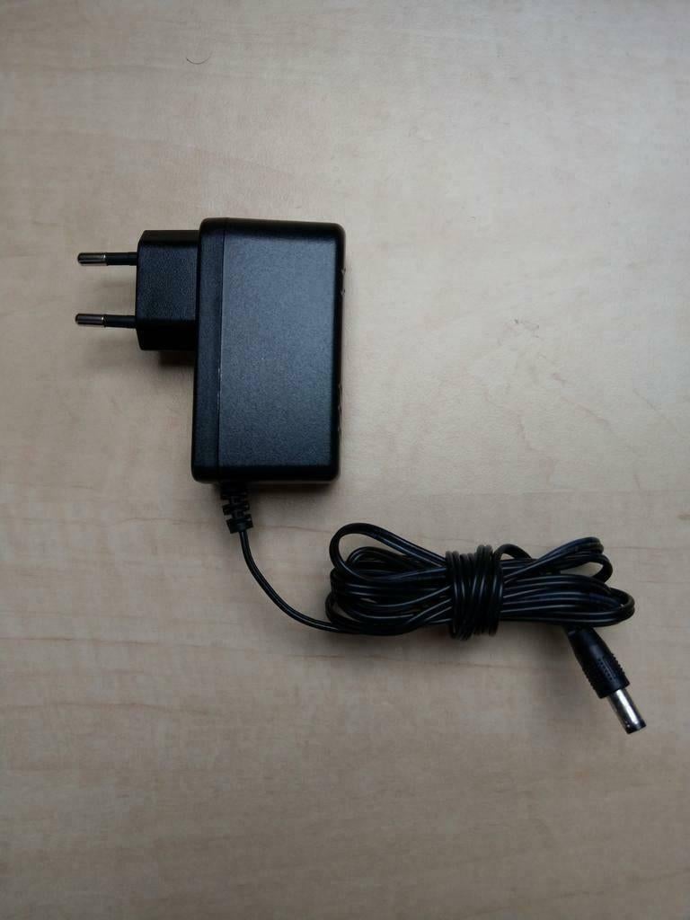 Yealink adapter 5v 2A voor T4 serie T5 serie toestellen, Telecommunicatie, Datacommunicatie en VoIP, Ophalen of Verzenden, Zo goed als nieuw