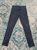 Levi's demi curve mid rise skinny W27 L32 Tulsi2732 Mid-rise, Zwart, Ophalen of Verzenden, Zo goed als nieuw, W27 (confectie 34) of kleiner
