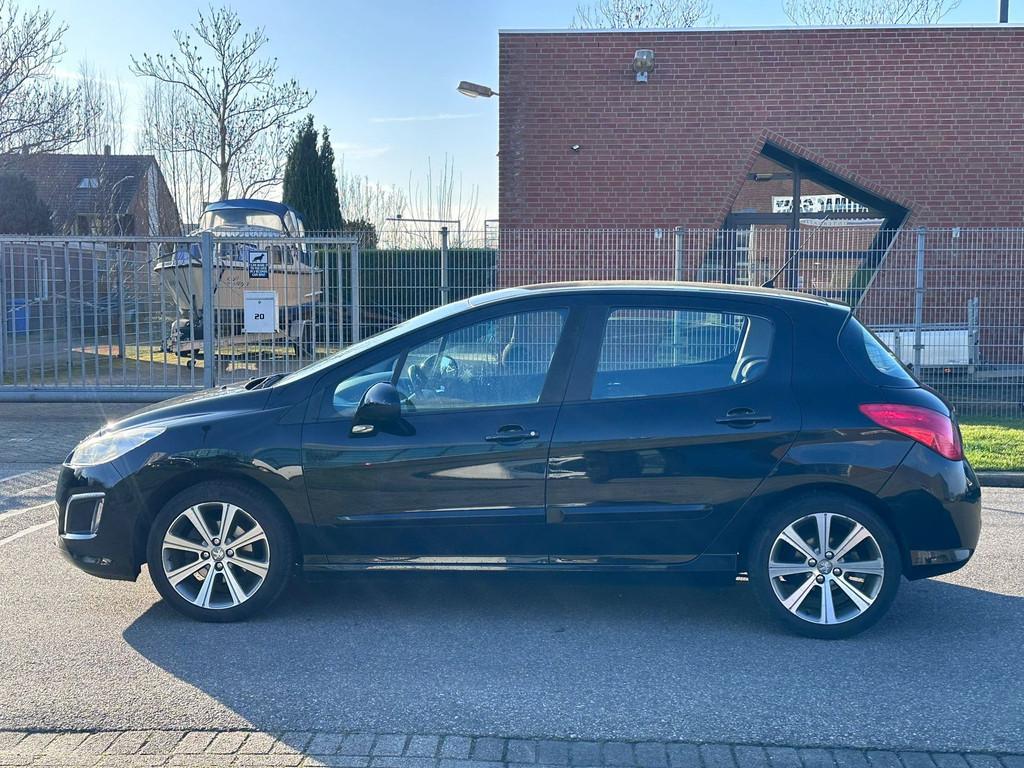 Peugeot 308 1.6 VTi Melbourne Navigatie*Cruise*Clima*Trekhaa, Voorwielaandrijving, Euro 5, 15 km/l, Gebruikt