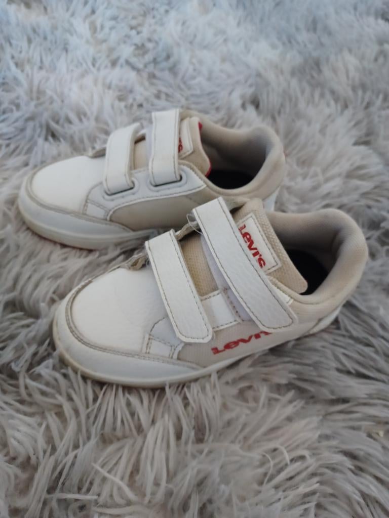Levi's witte met rode jongens schoenen maat 28, Ophalen