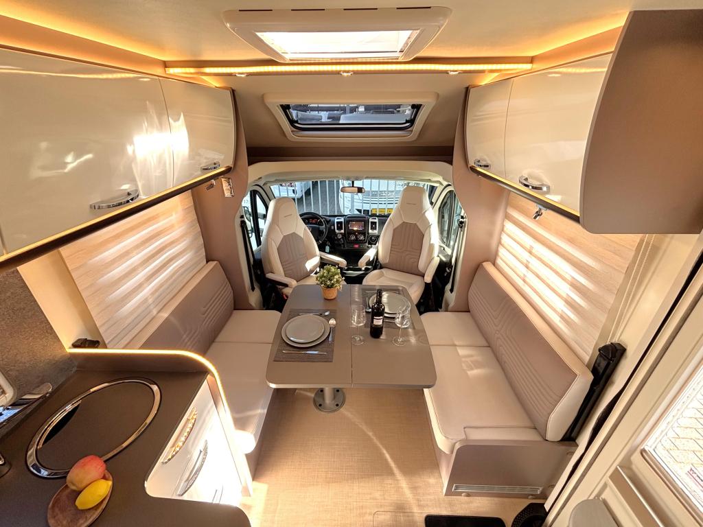Bürstner Lyseo Privilege 727 TD ENKELE BEDDEN + FACE TO FAC, Caravans en Kamperen, Campers, Fiat, Tot en met 2, 7 tot 8 meter